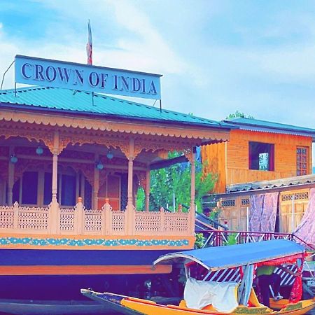 Crown Of India Group Of Houseboats Hotell Srīnagar Eksteriør bilde